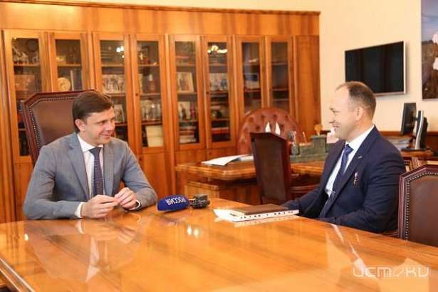 Глава Орловщины Андрей Клычков встретился с космонавтом Александром Мисуркиным