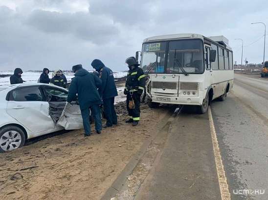 Под Орлом рейсовый автобус попал в ДТП