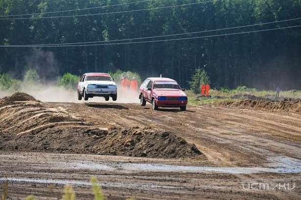Орловчанин Дмитрий Комисаренко выиграл «Славянский Кубок» по автокроссу