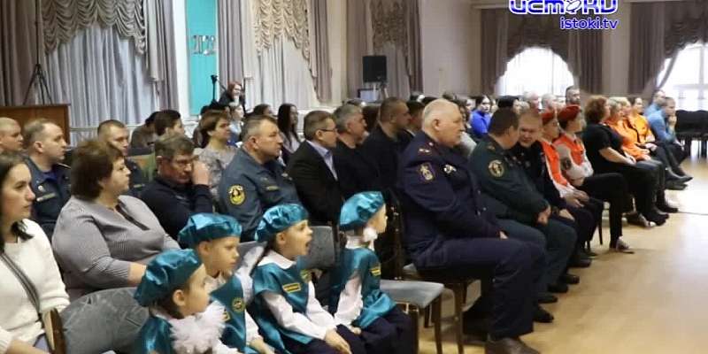 На страже безопасности. Добровольцев Орловщины поблагодарили за работу