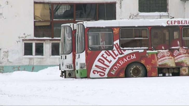 Новогоднее обращение водителей обанкроченного автобусного предприятия и очередная «Газель», которая не смогла... Новости за 90 секунд