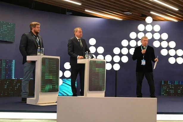 Кибербезопасность в финансах: на форуме в Екатеринбурге обсудили угрозы телефонного мошенничества и дипфейков