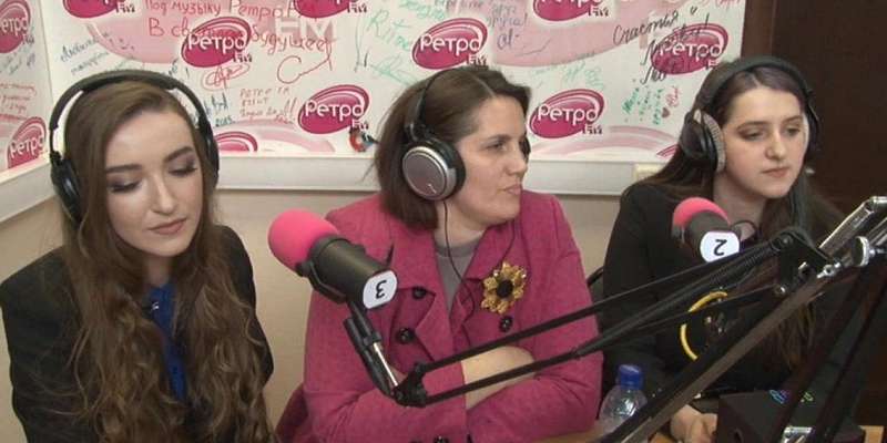 Рекорды Гиннесса орловских барабанщиц — в «Живом эфире»