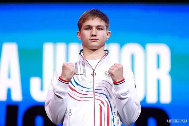 Платон Козлов стал чемпионом мира по боксу