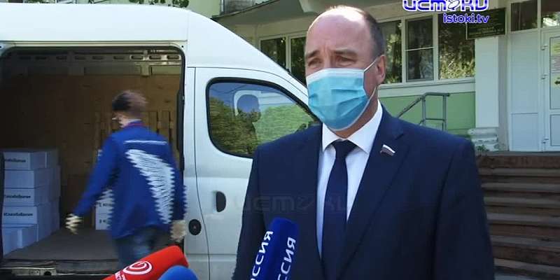 Подарки врачам: две орловские поликлиники получили по новому авто для выезда к пациентам