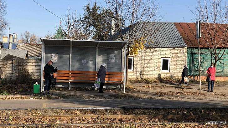 Год без крыши: в Орле появилась долгожданная трамвайная остановка