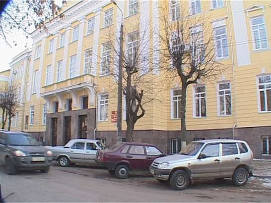 Декан экономического факультета погорела на взятках