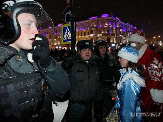 Более 400 сотрудников полиции будут дежурить в новогоднюю ночь