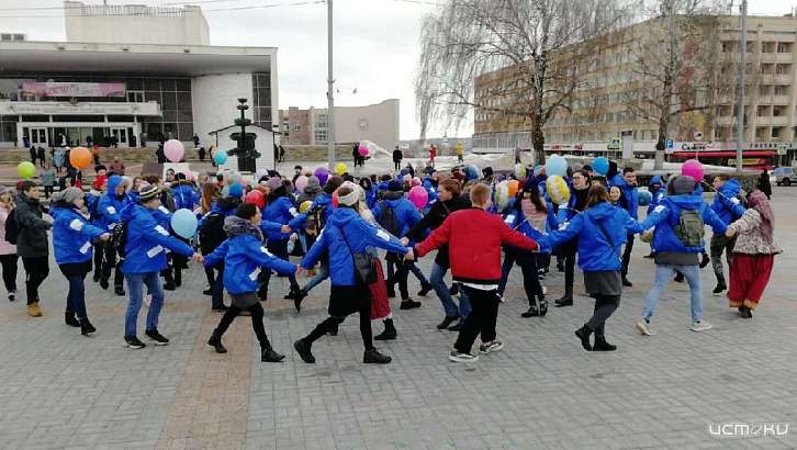 Фоторепортаж: Орел вовсю готовится к Масленице