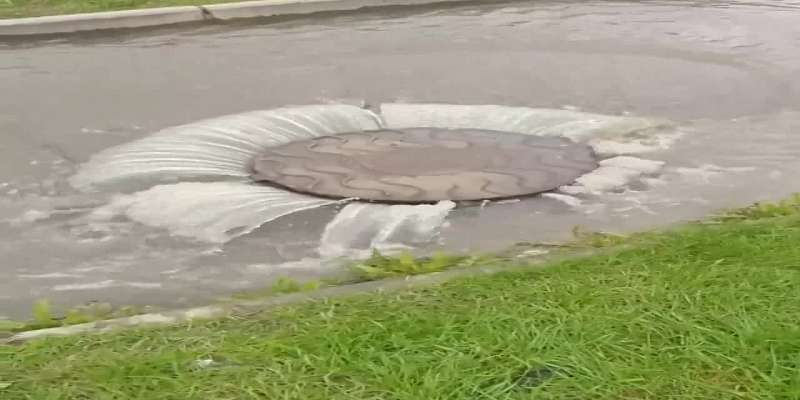 Орловчане сообщили о ЧП на водопроводе