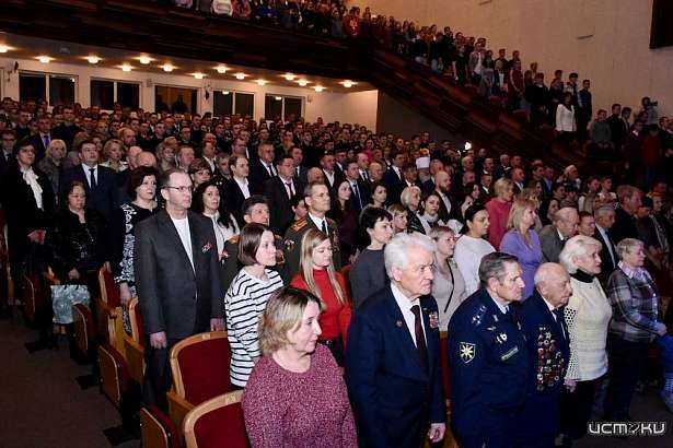 В Орле прошло торжественное собрание, посвященное Дню защитника Отечества