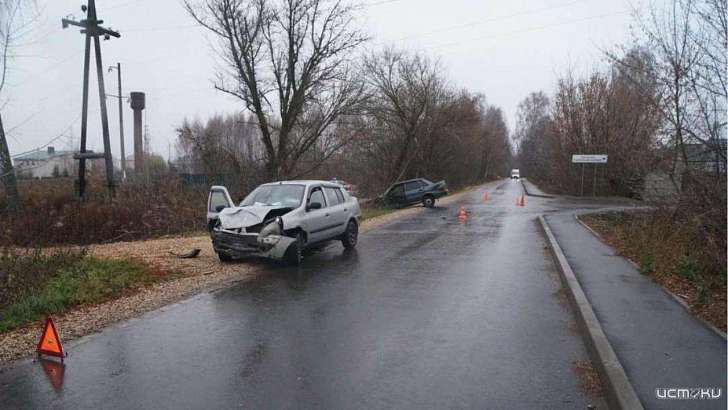 Под Орлом пенсионер попал в ДТП, не уступив дорогу «Рено»