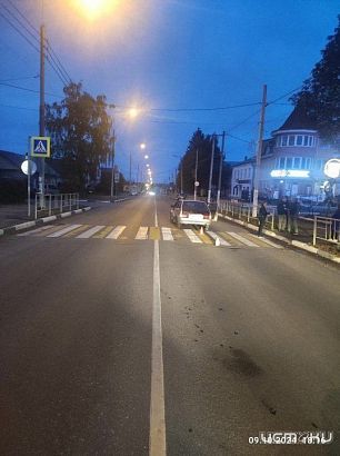 В Кромах на зебре «Лада» сбила подростка