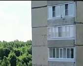 Экстремальный демонтаж кровли проводят на одной из орловских улиц Экстремальный демонтаж кровли проводят на одной из орловских улиц