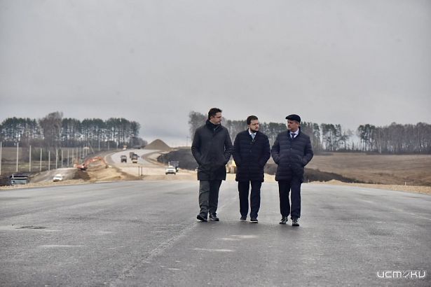 Министр транспорта проверил строительство крупных объектов Орловщины