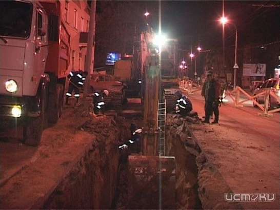 Котлован копают, дома трескаются Котлован копают, дома трескаются