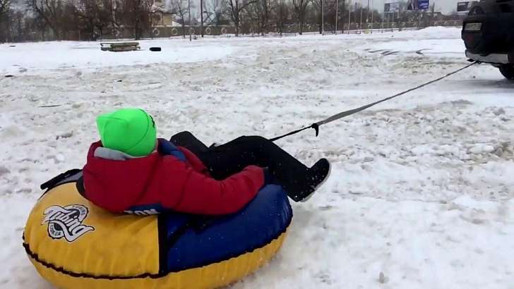 Буксировка тюбинга: орловчан предупреждают об опасностях зимнего отдыха