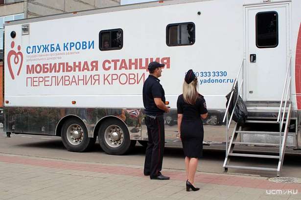 В Орле полицейские приняли участие в благотворительной акции «День донора»