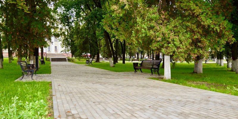 сквер бунина В Орле завершен ремонт сквера Бунина