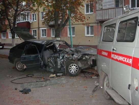 Полицейский на момент аварии, в которой погибла жена мэра города Ливны, был пьян