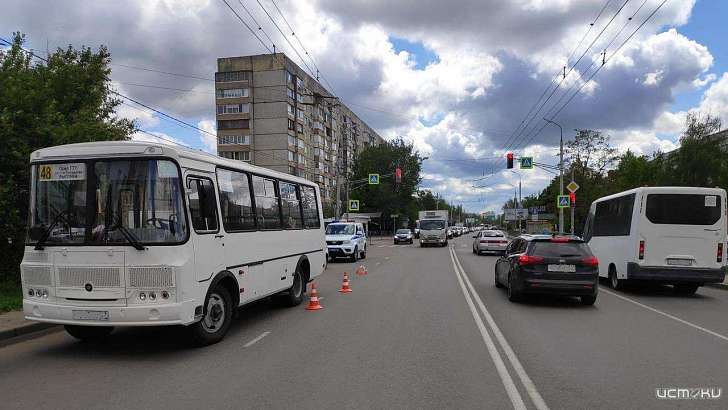 81-летняя пенсионерка едва не покалечилась в орловской маршрутке