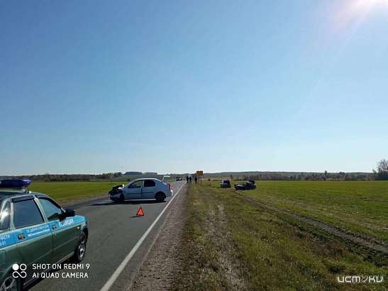 Под Орлом водитель «Рено» не справился с управлением и врезался в «ВАЗ»