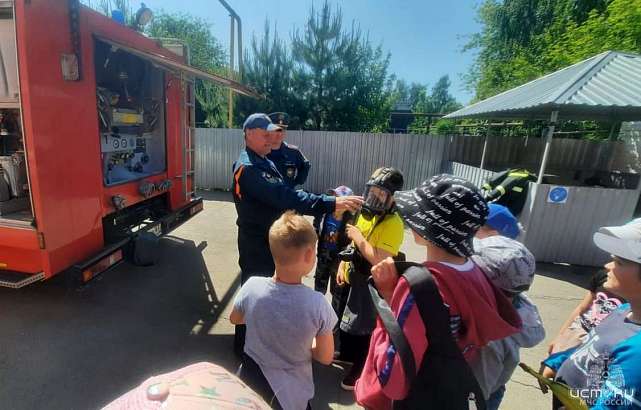 Юные орловчане узнали самое интересное о профессии пожарного