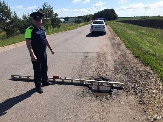 На дороге в Орловской области выявили опасность