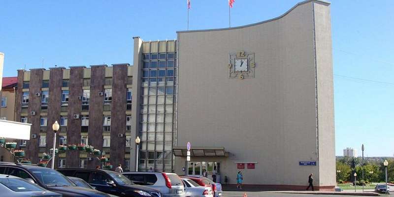 Коронавирус занесли в мэрию Орла