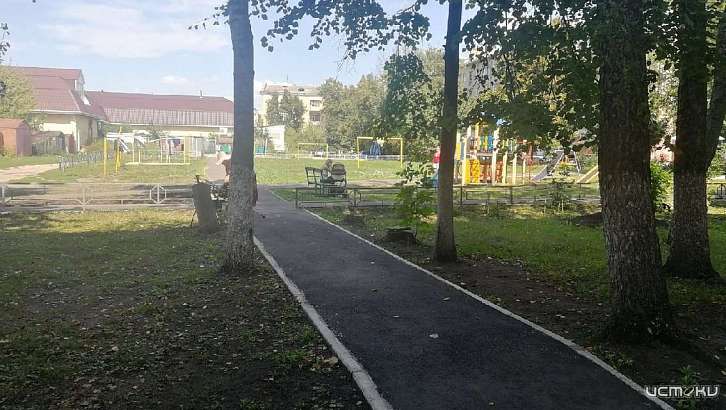 Музалевский и Муромский проконтролировали, как ремонтируют дворы в Орле