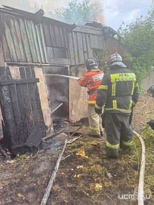 Пожар на Бульваре Победы: горел блок деревянных построек