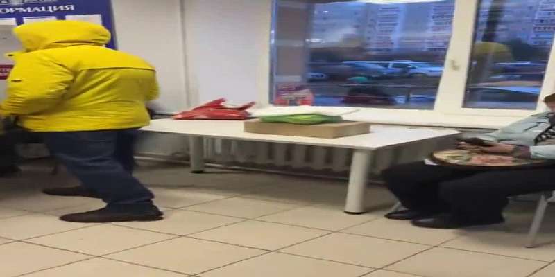 Жители мкр Зареченский жалуются на нехватку почтовых отделений и огромные очереди в них