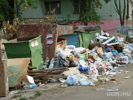 Мусор и ныне там. Октябрьская, 213