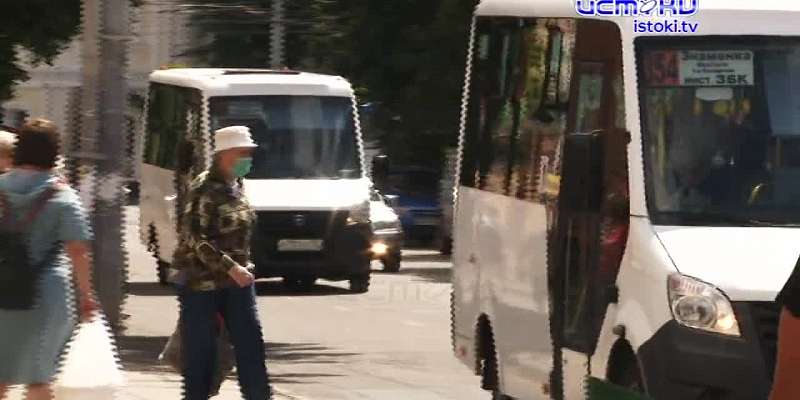 Орловские десантники отметили День ВДВ, Тургеневский дуб стал российским деревом года, а чиновники обещали расторгнуть контракты с двумя перевозчиками...