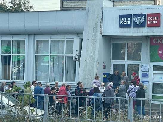 В очереди за письмом орловчанин простоял три часа