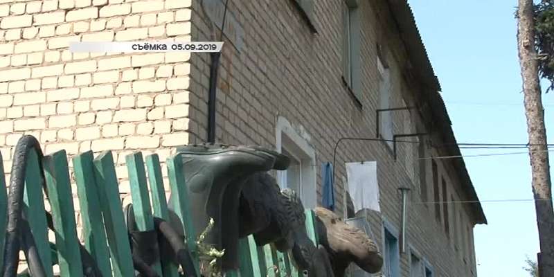 Стремительные волны за окном и потоки ила прямо на дороге — о ситуации на улице Гайдара