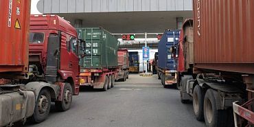 Почему задерживается груз из Китая: 10 частых причин