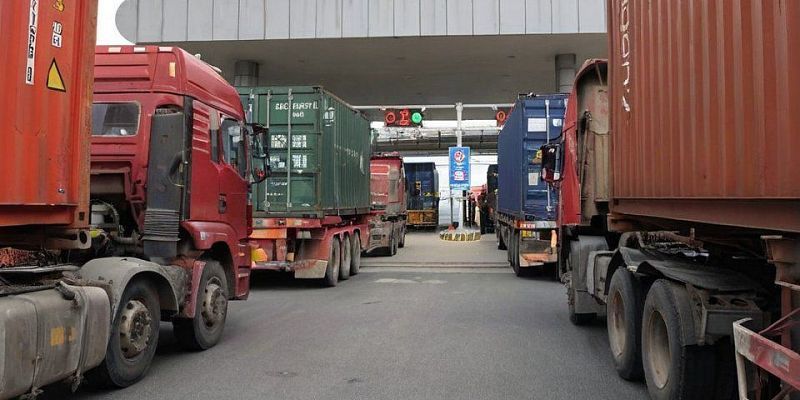 Почему задерживается груз из Китая: 10 частых причин