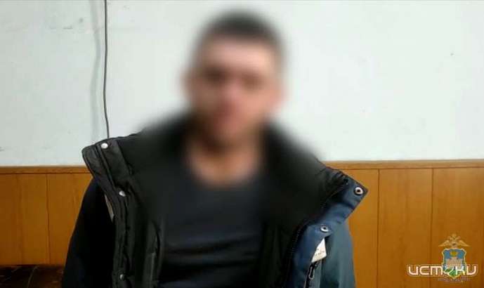 В Орловской области студентки медколледжа хотели получить новые знания, но стали жертвами ростовского мошенника