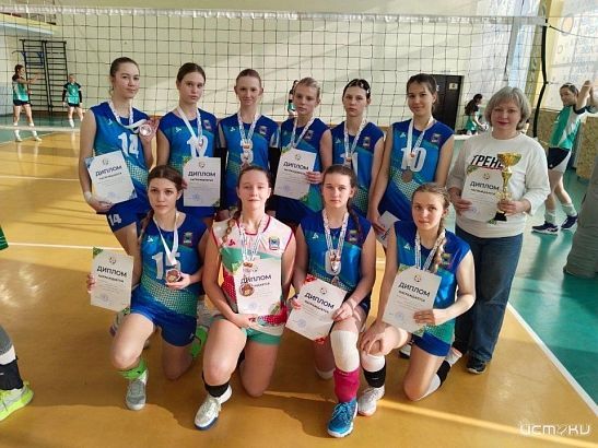 Волейболистки спортшколы №10 успешно выступили в Липецке