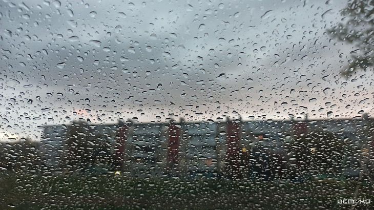 Жителей Орловской области предупредили о жаре и грозах