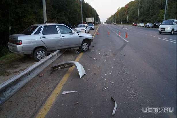 На трассе в Орловской области не разъехались "Субару Форестер" и «десятка»