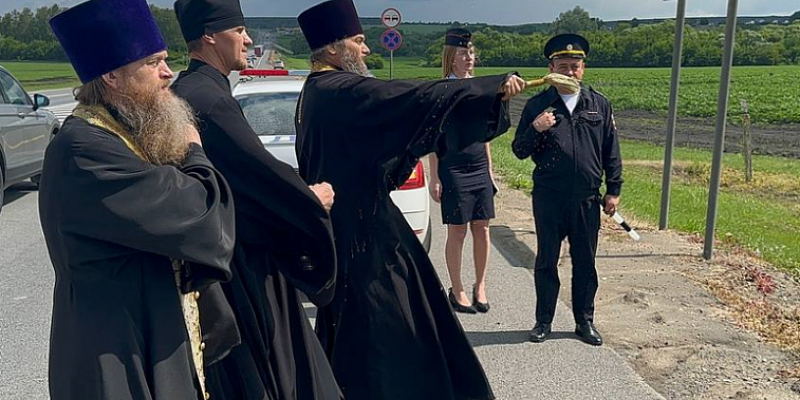 Священнослужители Орловской епархии продолжают сотрудничество с ГИБДД региона