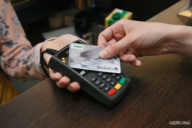 В Орле у студентки с карты украли почти 10 тысяч рублей