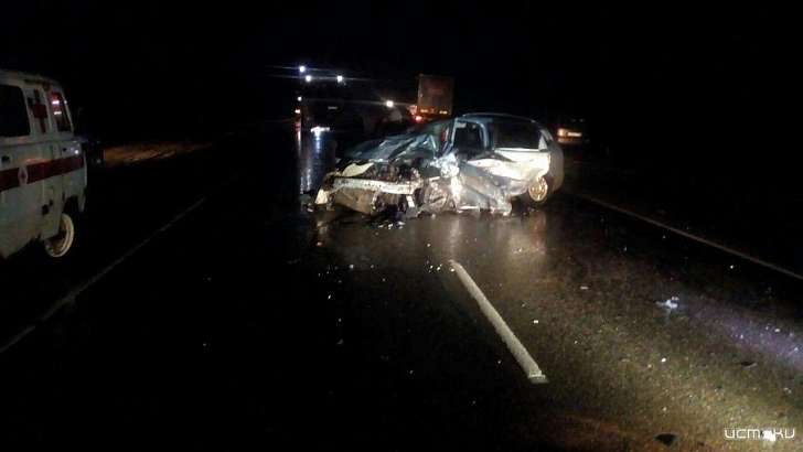 Опасный обгон: двое молодых мужчин погибли на трассе в Орловской области 