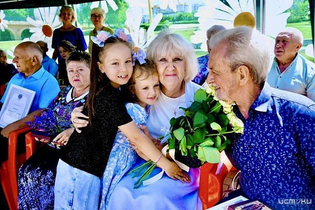 Стартовал приём заявок на конкурс «Семья года» в Орловской области