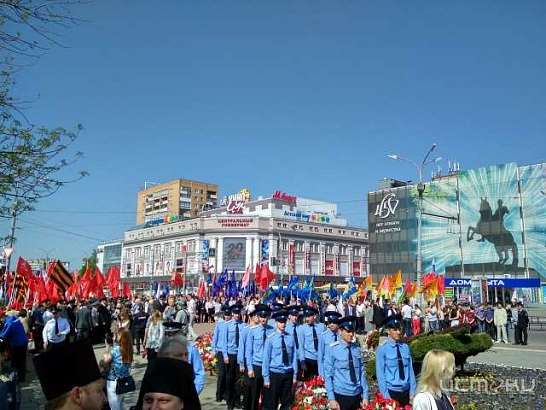 Фоторепортаж: накануне Дня Победы орловчане вышли на митинг 