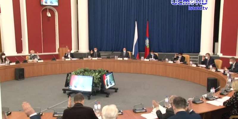 Депутаты вновь собрались в круглом зале: обсудили преобразование Орловского района, безработицу и другие вопросы