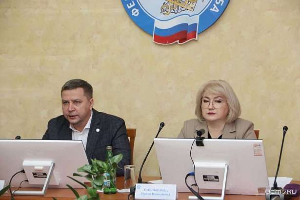 В орловской ФНС обсудили правовые отношения перевозчиков и агрегаторов такси 