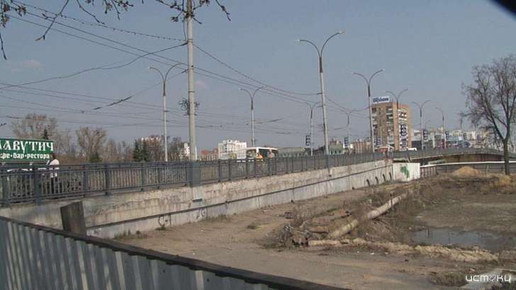Красный мост в Орле снова оказался не нужен никому из подрядчиков